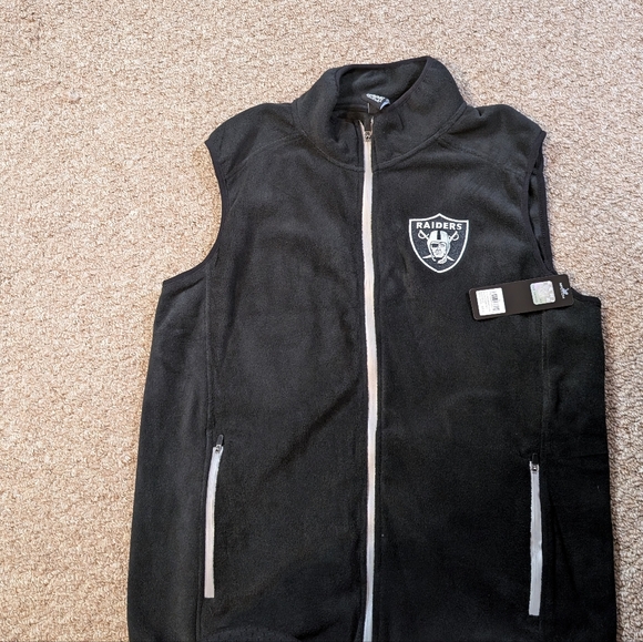 Las Vegas Raiders Sherpa Vest Size Medium NWT - Picture 1 of 3